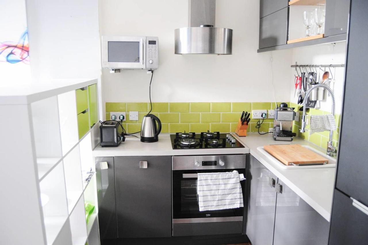 Glasgow Apartment Transport Links & Street Parking Exterior foto